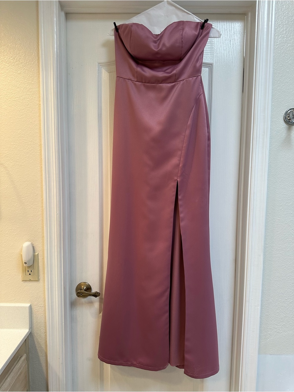 Xtraordinary Mauve Formal Strapless Dress with Front Slit